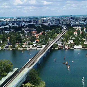 https://apartment-zentrumnah-am-badestrand.vienna-besthotels.com